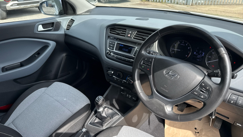 Hyundai i20 1.2 SE 5dr Petrol Hatchback